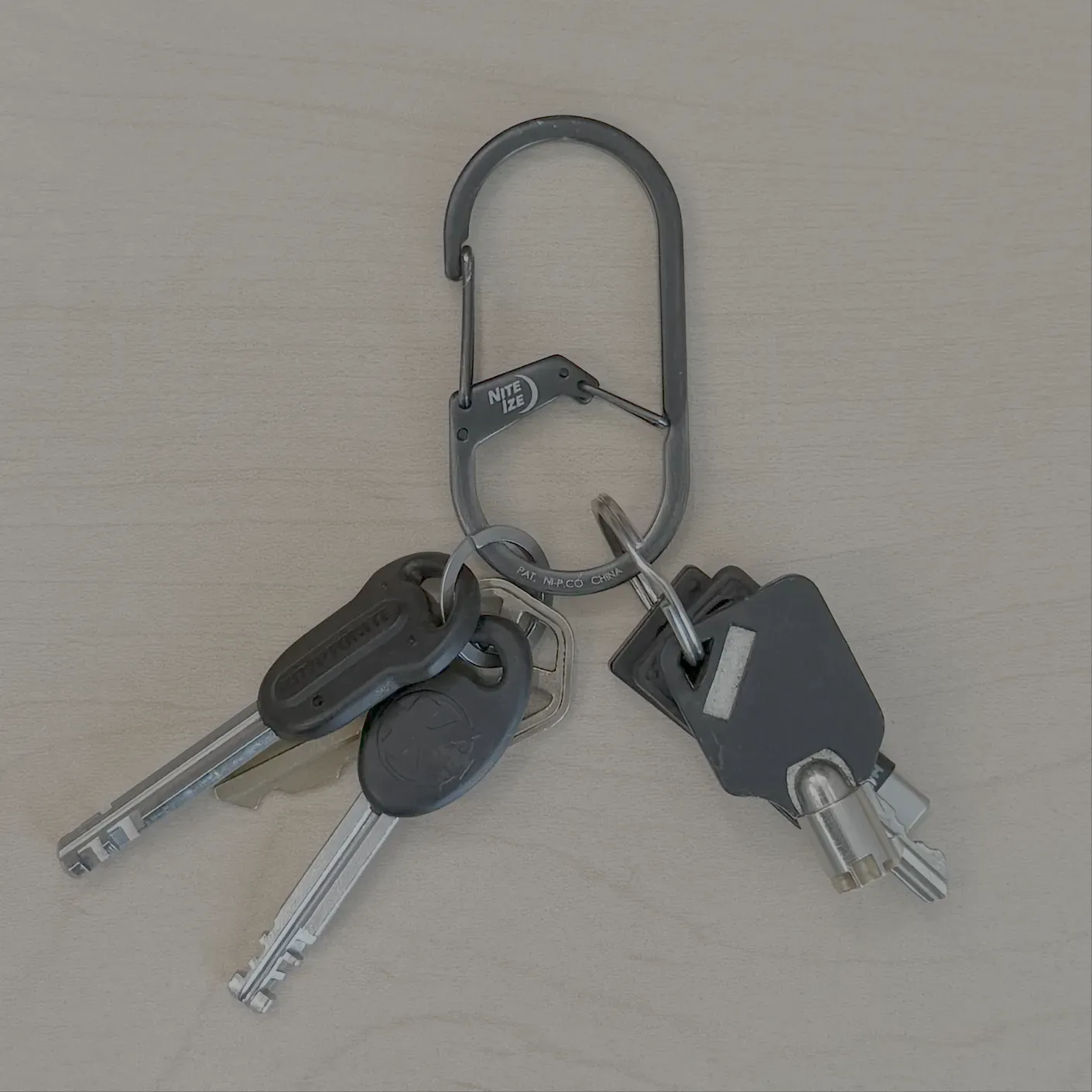 Nite-Ize dual-chamber carabiner